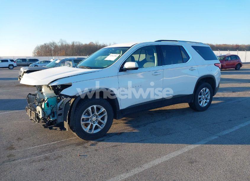 Photo 2 of 2018 Chevrolet Traverse 1LT (VIN 1GNEVGKW0JJ248835)