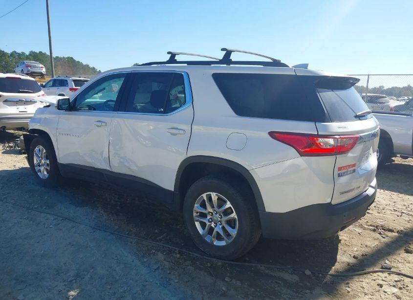 Photo 3 of 2019 Chevrolet Traverse 1LT (VIN 1GNEVGKW0KJ103151)