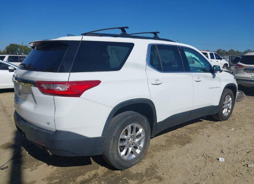 Photo 4 of 2019 Chevrolet Traverse 1LT (VIN 1GNEVGKW0KJ103151)
