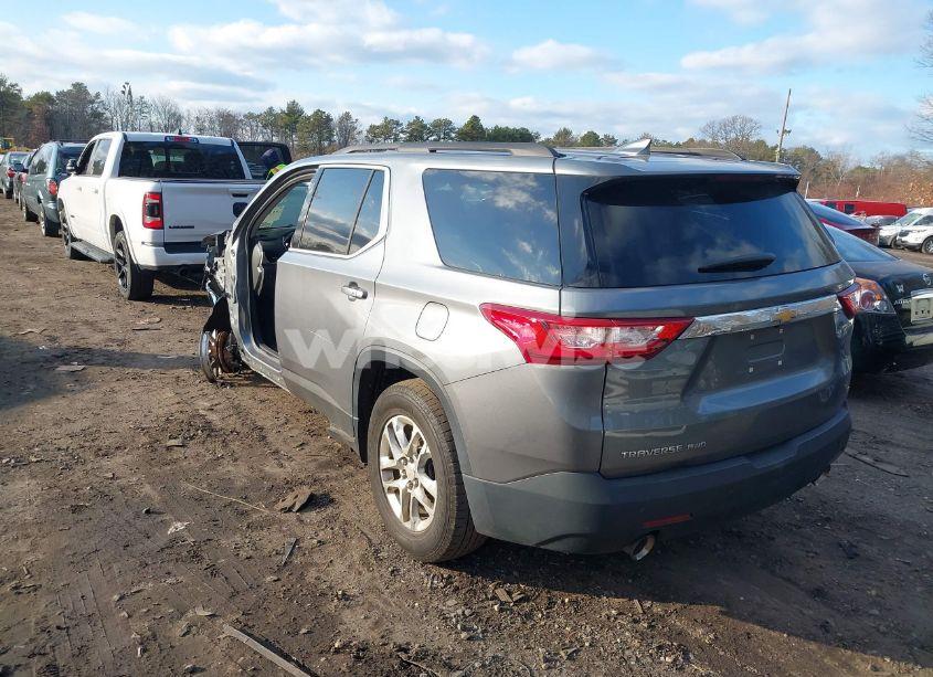 Photo 3 of 2019 Chevrolet Traverse 1LT (VIN 1GNEVGKW0KJ275146)