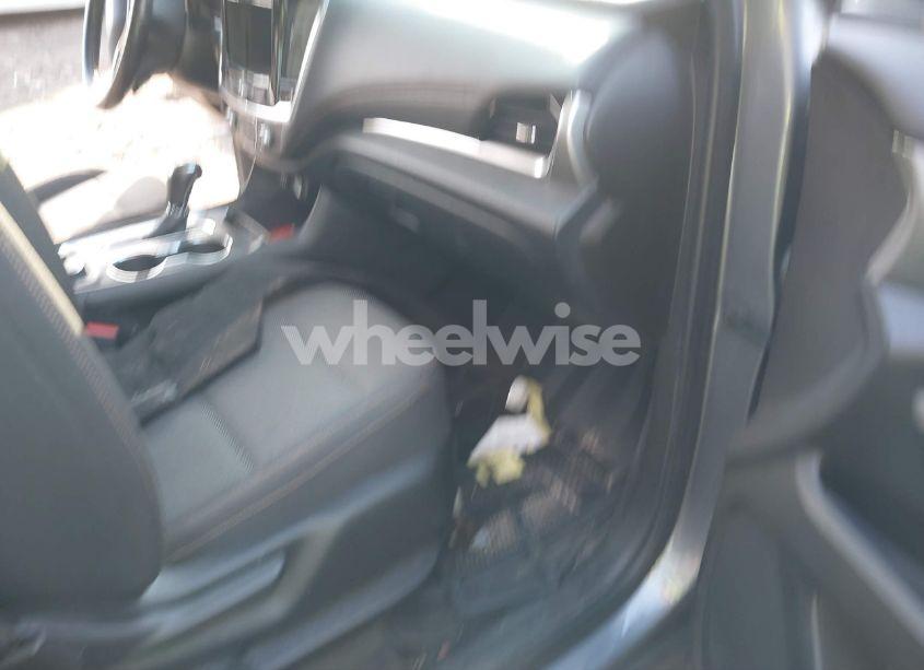 Photo 5 of 2019 Chevrolet Traverse 1LT (VIN 1GNEVGKW0KJ275146)