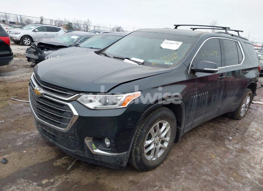 Photo 2 of 2019 Chevrolet Traverse 1LT (VIN 1GNEVGKW0KJ291962)