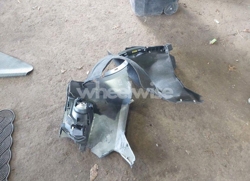 Photo 12 of 2019 Chevrolet Traverse 1LT (VIN 1GNEVGKW0KJ306024)