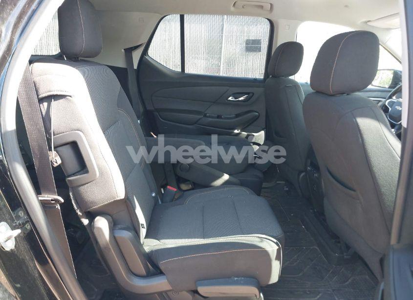 Photo 8 of 2018 Chevrolet Traverse 1LT (VIN 1GNEVGKW1JJ189116)