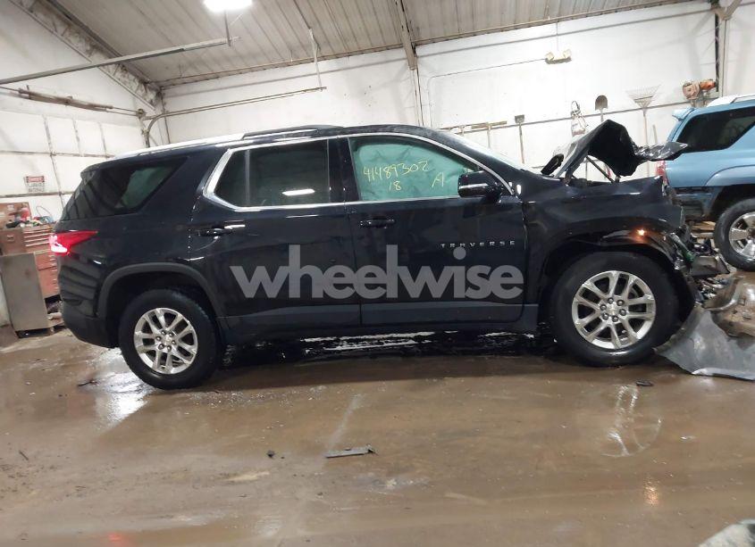 Photo 13 of 2018 Chevrolet Traverse 1LT (VIN 1GNEVGKW1JJ235513)