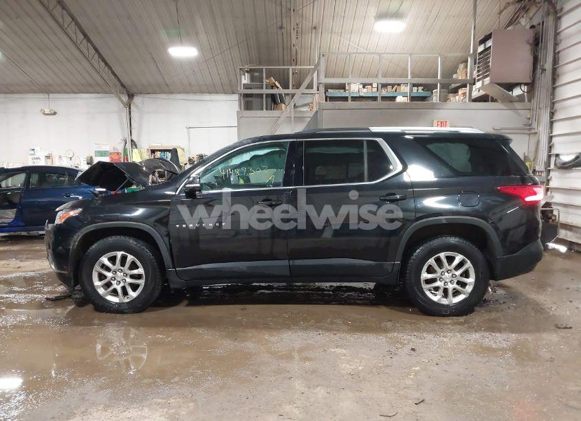 Photo 14 of 2018 Chevrolet Traverse 1LT (VIN 1GNEVGKW1JJ235513)