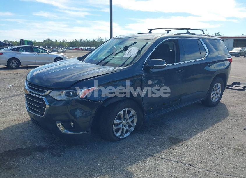 Photo 2 of 2018 Chevrolet Traverse 1LT (VIN 1GNEVGKW1JJ265935)