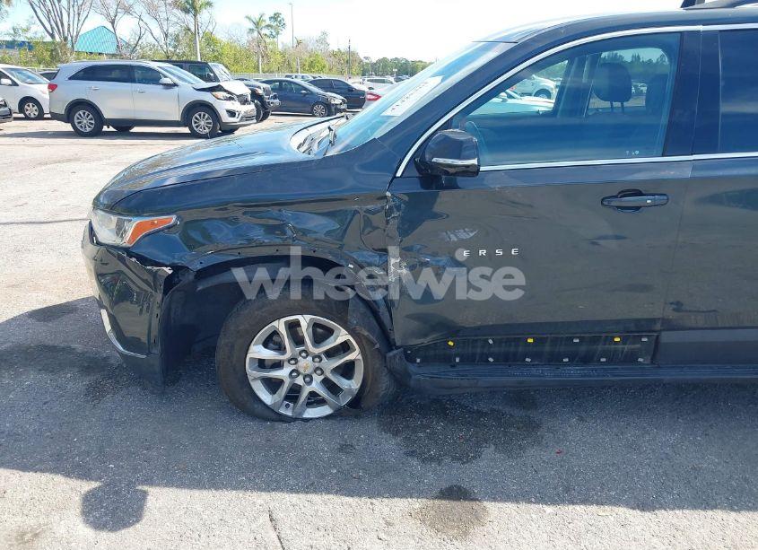 Photo 6 of 2018 Chevrolet Traverse 1LT (VIN 1GNEVGKW1JJ265935)