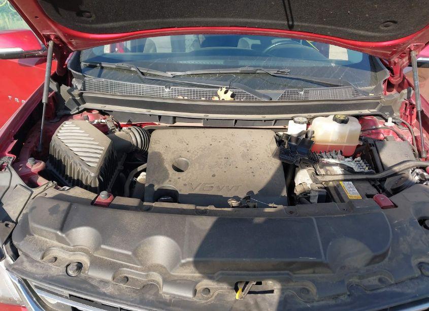 Photo 10 of 2019 Chevrolet Traverse 1LT (VIN 1GNEVGKW1KJ147398)