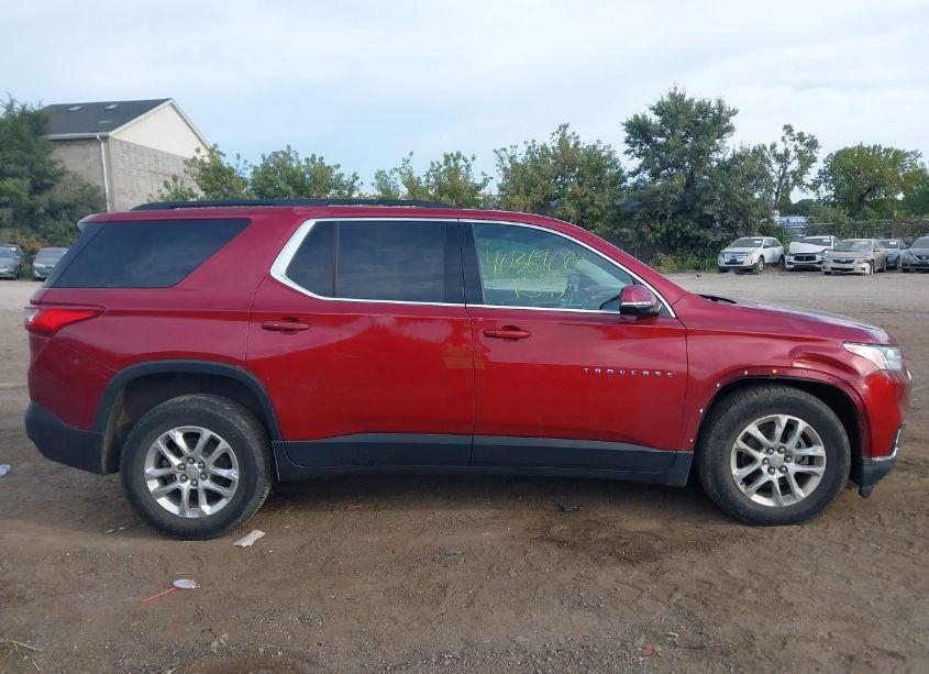 Photo 13 of 2019 Chevrolet Traverse 1LT (VIN 1GNEVGKW1KJ147398)