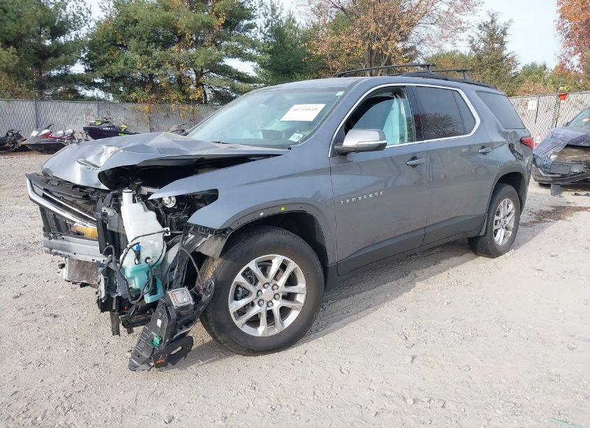 Photo 2 of 2021 Chevrolet Traverse AWD LT CLOTH (VIN 1GNEVGKW1MJ121273)