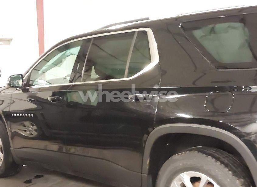 Photo 15 of 2018 Chevrolet Traverse 1LT (VIN 1GNEVGKW2JJ232734)