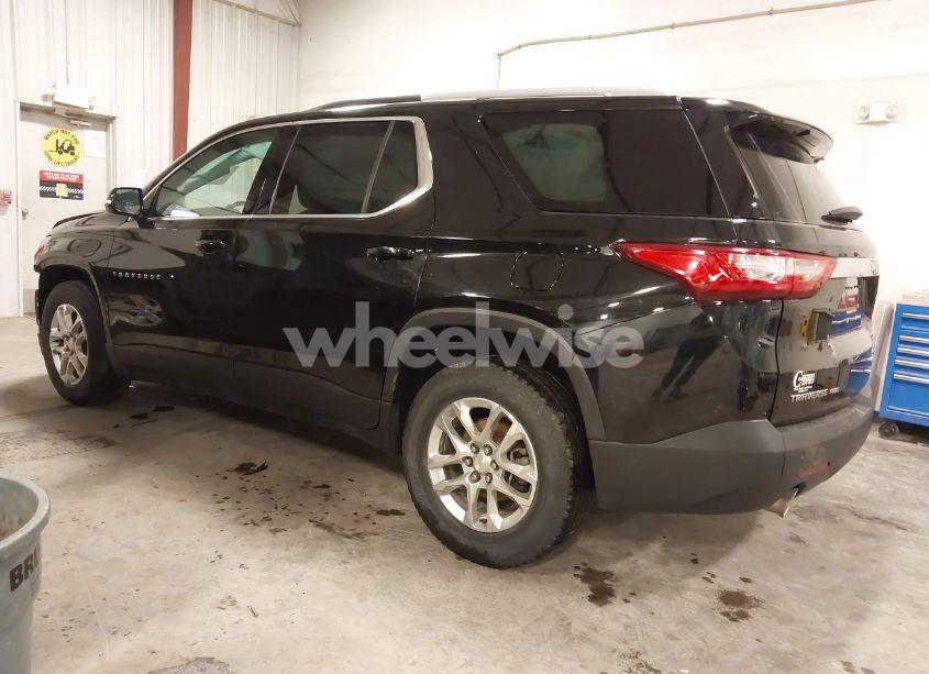 Photo 3 of 2018 Chevrolet Traverse 1LT (VIN 1GNEVGKW2JJ232734)