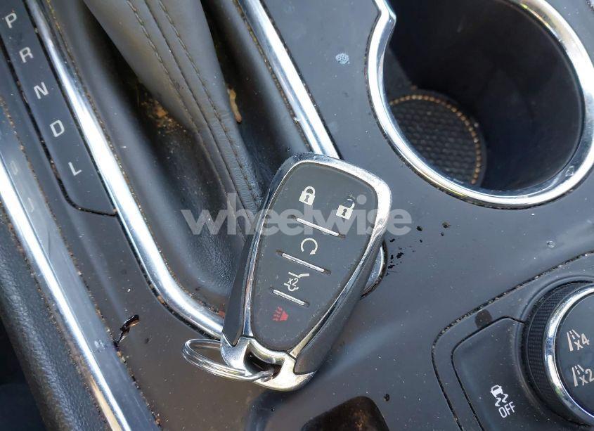 Photo 11 of 2019 Chevrolet Traverse 1LT (VIN 1GNEVGKW2KJ135213)