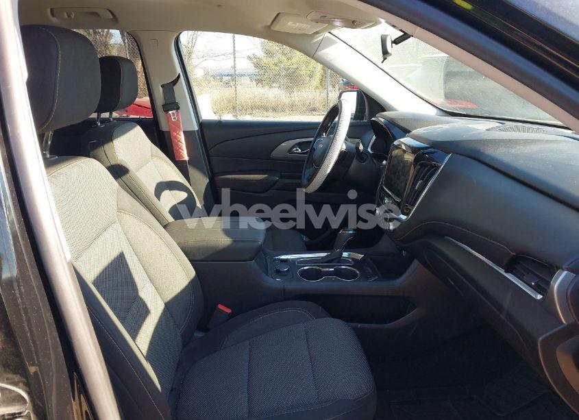 Photo 5 of 2019 Chevrolet Traverse 1LT (VIN 1GNEVGKW2KJ135213)