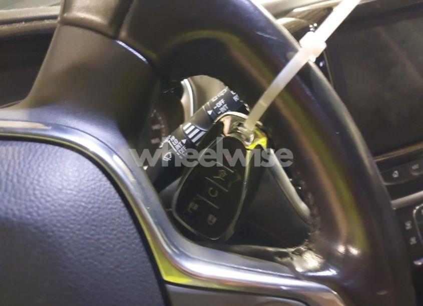 Photo 11 of 2019 Chevrolet Traverse 1LT (VIN 1GNEVGKW2KJ213750)