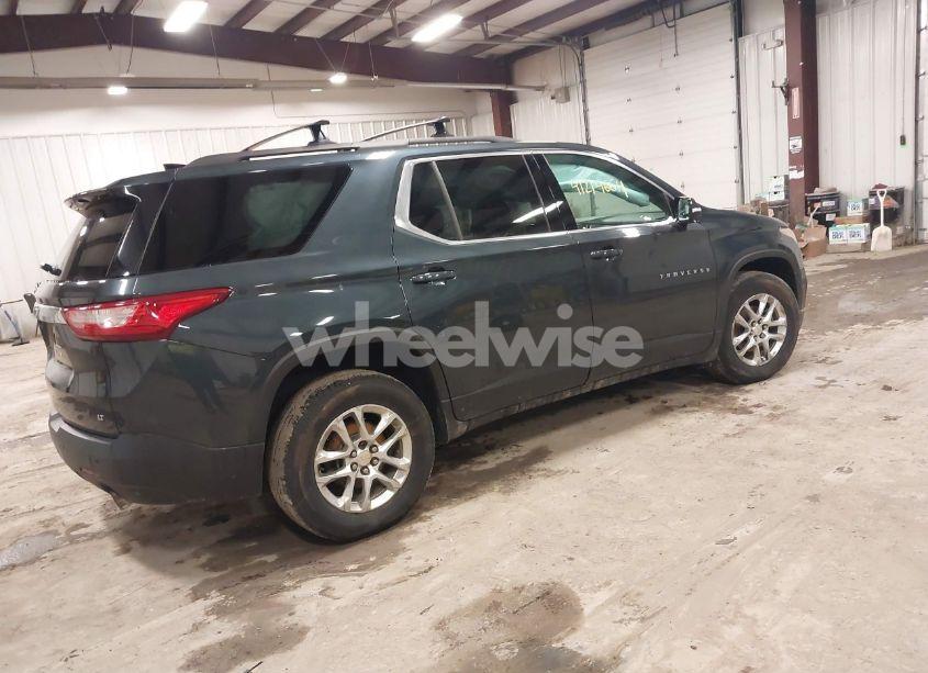 Photo 4 of 2019 Chevrolet Traverse 1LT (VIN 1GNEVGKW2KJ213750)
