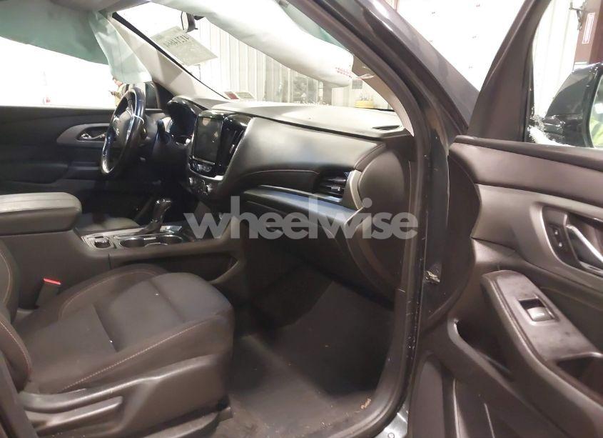 Photo 5 of 2019 Chevrolet Traverse 1LT (VIN 1GNEVGKW2KJ213750)