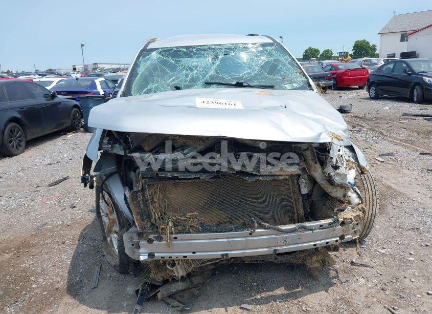 Photo 12 of 2019 Chevrolet Traverse 1LT (VIN 1GNEVGKW2KJ241077)