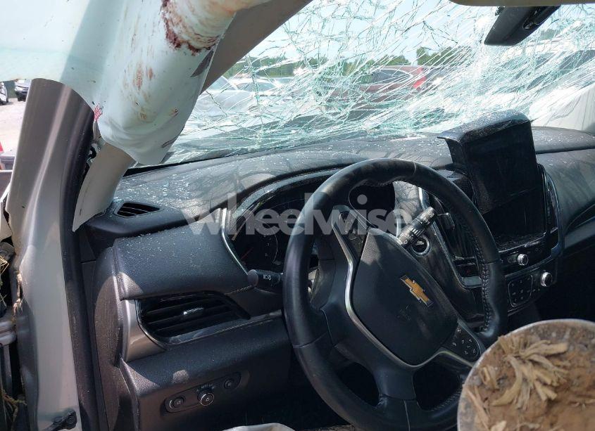 Photo 7 of 2019 Chevrolet Traverse 1LT (VIN 1GNEVGKW2KJ241077)