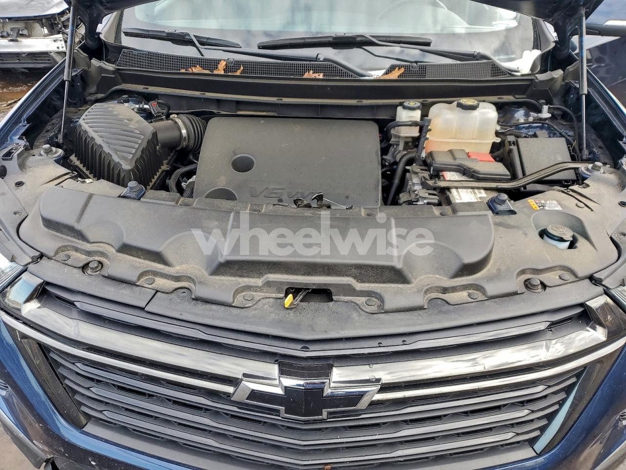 Photo 12 of 2022 CHEVROLET TRAVERSE LT (VIN 1GNEVGKW2NJ115628)