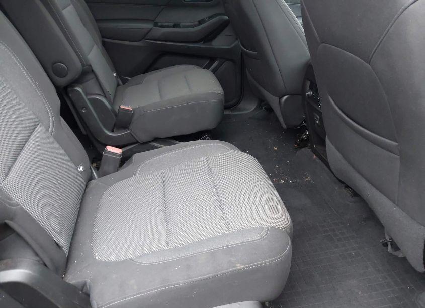 Photo 8 of 2023 Chevrolet Traverse AWD LT CLOTH (VIN 1GNEVGKW2PJ101456)