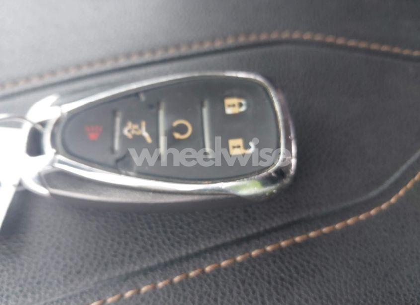 Photo 11 of 2018 Chevrolet Traverse 1LT (VIN 1GNEVGKW3JJ188727)