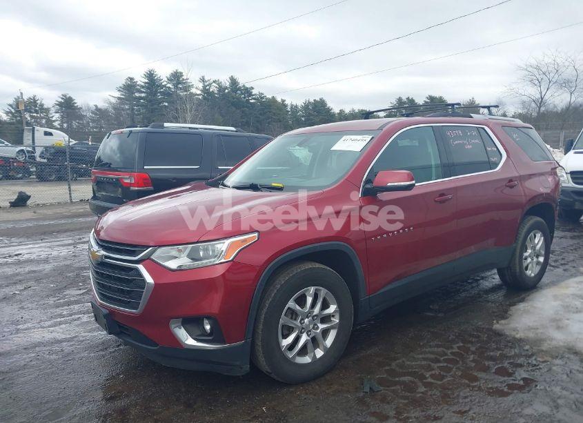 Photo 2 of 2018 Chevrolet Traverse 1LT (VIN 1GNEVGKW3JJ188727)