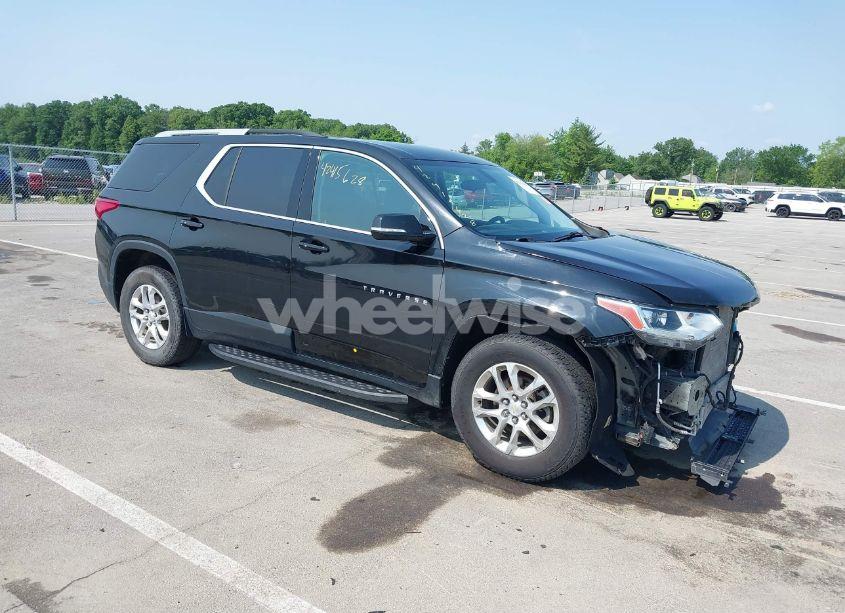 2018 Chevrolet Traverse 1LT (VIN 1GNEVGKW3JJ239031) main photo