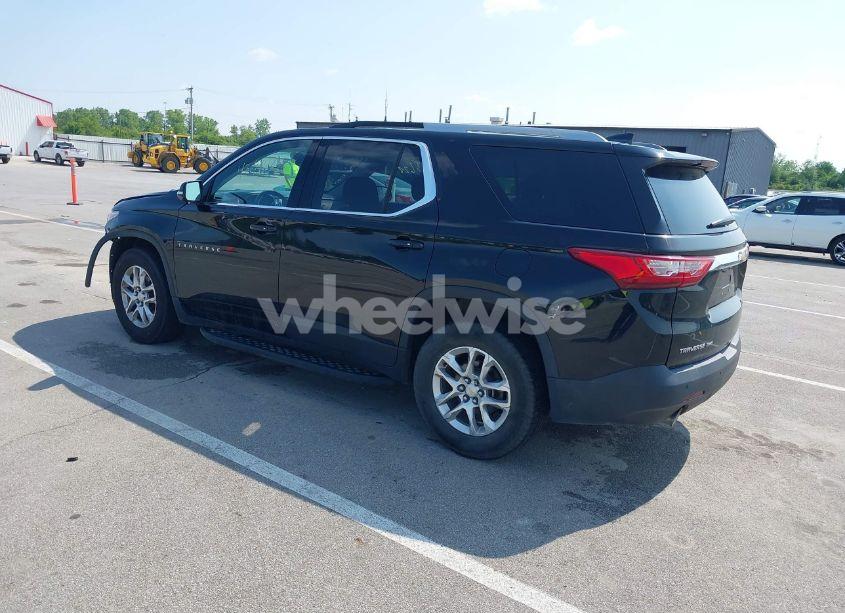 Photo 3 of 2018 Chevrolet Traverse 1LT (VIN 1GNEVGKW3JJ239031)