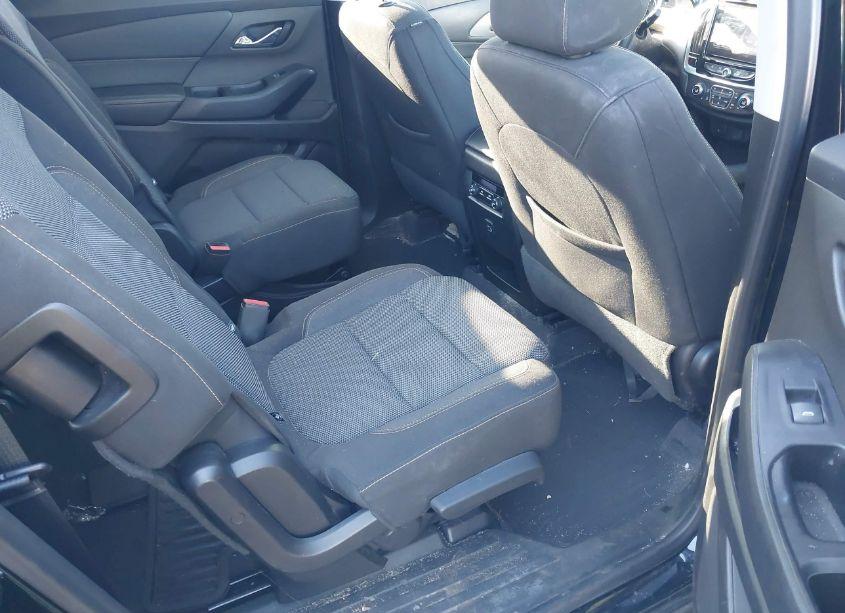 Photo 8 of 2018 Chevrolet Traverse 1LT (VIN 1GNEVGKW3JJ259862)