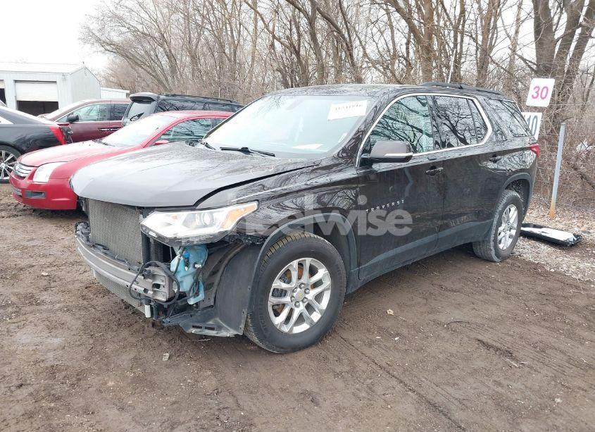 Photo 2 of 2019 Chevrolet Traverse 1LT (VIN 1GNEVGKW3KJ119845)