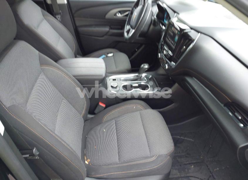 Photo 5 of 2019 Chevrolet Traverse 1LT (VIN 1GNEVGKW3KJ129436)