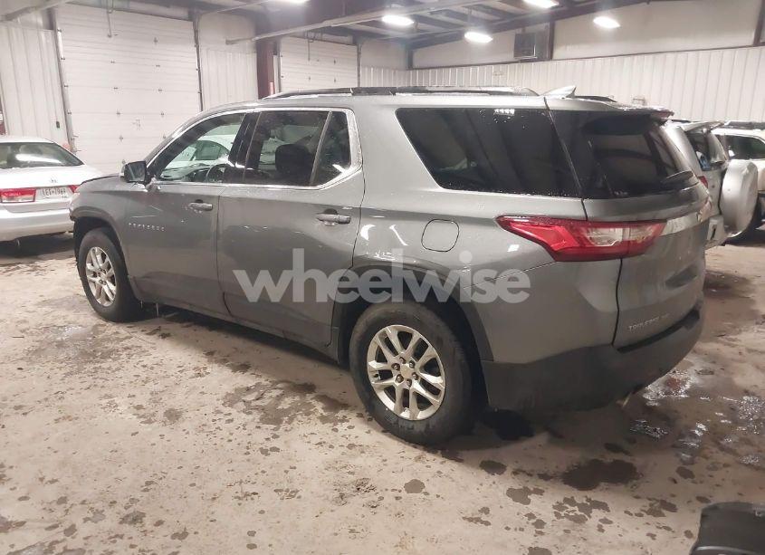 Photo 3 of 2019 Chevrolet Traverse 1LT (VIN 1GNEVGKW3KJ158841)