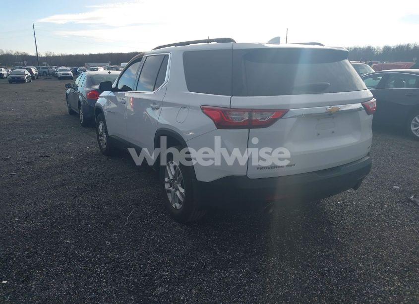 Photo 3 of 2019 Chevrolet Traverse 1LT (VIN 1GNEVGKW3KJ221968)