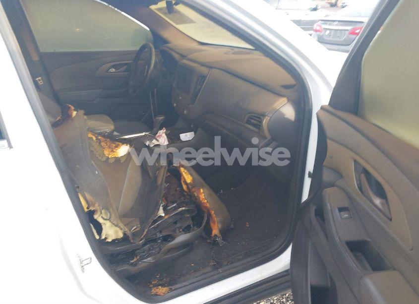 Photo 5 of 2019 Chevrolet Traverse 1LT (VIN 1GNEVGKW3KJ221968)