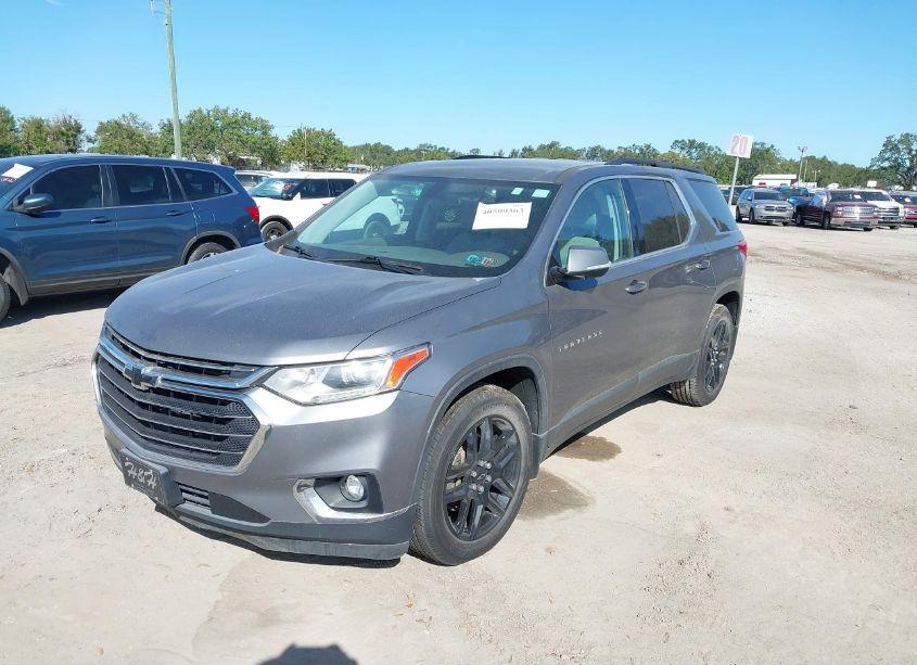 Photo 2 of 2019 Chevrolet Traverse 1LT (VIN 1GNEVGKW3KJ260916)