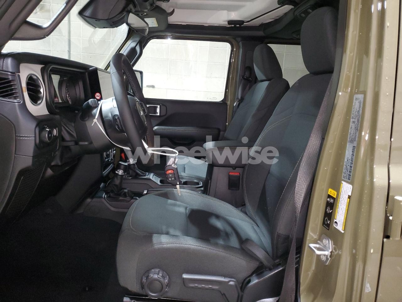 Photo 7 of 2026 JEEP WRANGLER SAHARA (VIN 1GNEVGKW3LJ315513)