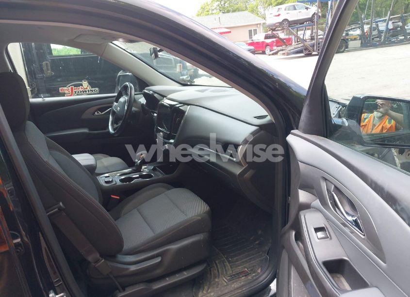 Photo 5 of 2021 Chevrolet Traverse AWD LT CLOTH (VIN 1GNEVGKW3MJ112008)