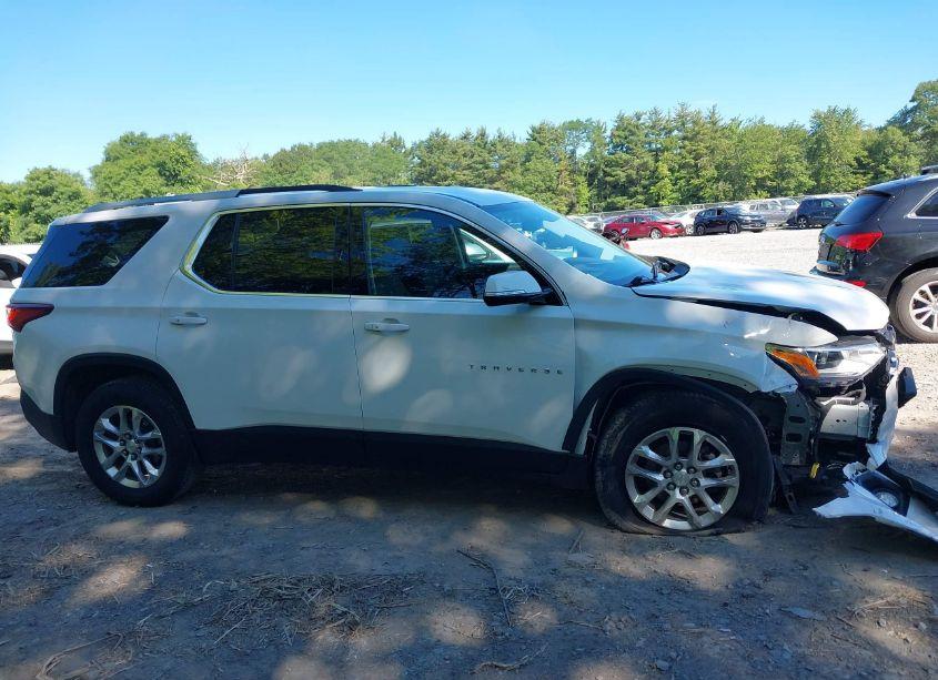 Photo 13 of 2018 Chevrolet Traverse 1LT (VIN 1GNEVGKW4JJ116659)