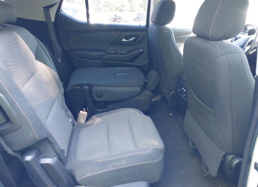 Photo 8 of 2018 Chevrolet Traverse 1LT (VIN 1GNEVGKW4JJ116659)