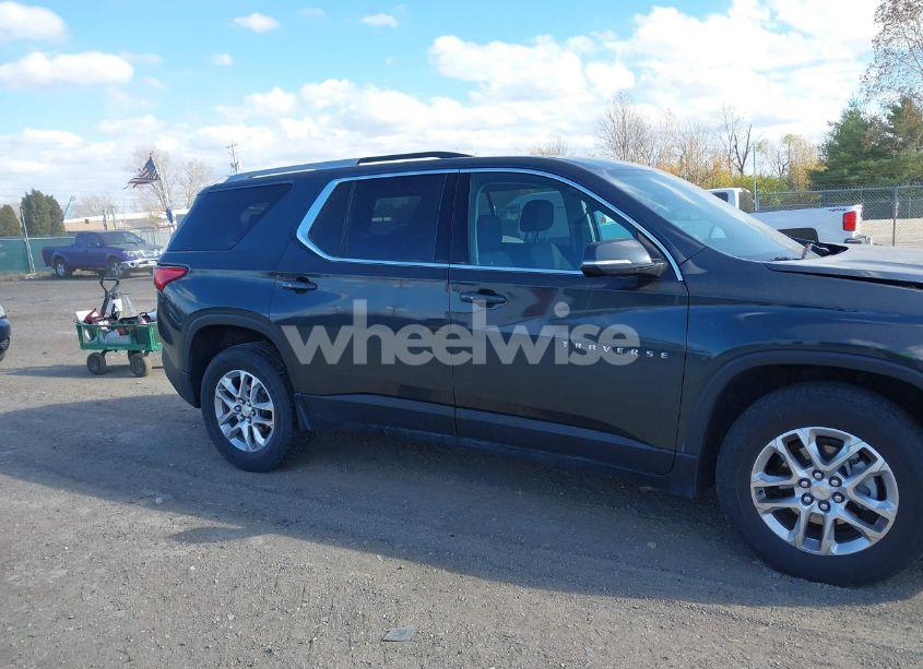 Photo 13 of 2018 Chevrolet Traverse 1LT (VIN 1GNEVGKW4JJ145854)