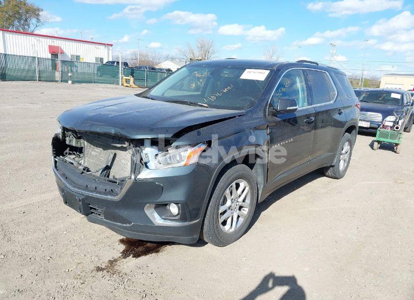 Photo 2 of 2018 Chevrolet Traverse 1LT (VIN 1GNEVGKW4JJ145854)