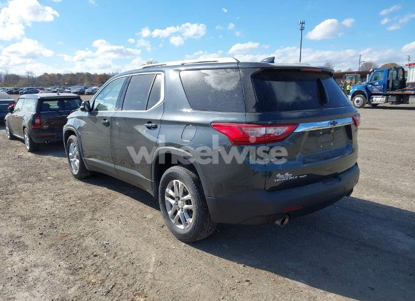 Photo 3 of 2018 Chevrolet Traverse 1LT (VIN 1GNEVGKW4JJ145854)