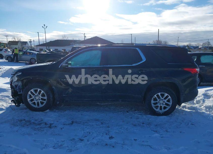 Photo 14 of 2018 Chevrolet Traverse 1LT (VIN 1GNEVGKW4JJ260843)