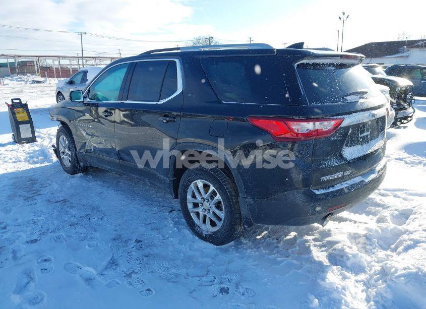 Photo 3 of 2018 Chevrolet Traverse 1LT (VIN 1GNEVGKW4JJ260843)