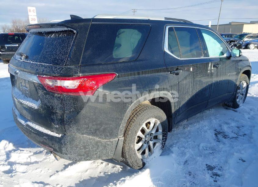 Photo 4 of 2018 Chevrolet Traverse 1LT (VIN 1GNEVGKW4JJ260843)