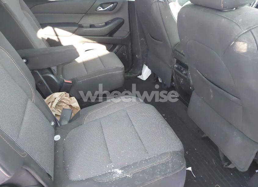 Photo 8 of 2018 Chevrolet Traverse 1LT (VIN 1GNEVGKW4JJ260843)