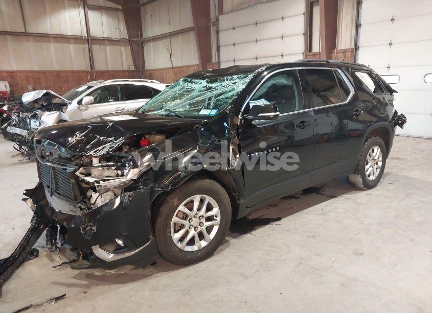 Photo 2 of 2019 Chevrolet Traverse 1LT (VIN 1GNEVGKW4KJ203253)