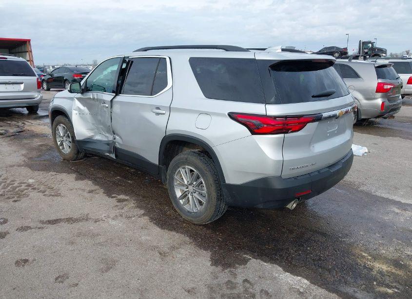 Photo 3 of 2022 Chevrolet Traverse AWD LT CLOTH (VIN 1GNEVGKW4NJ124993)
